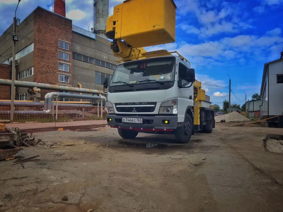 Автовышка на базе Mitsubishi Fuso